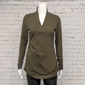 Jacob Fishmore Top in Multiple Colors by Kim Schalk
