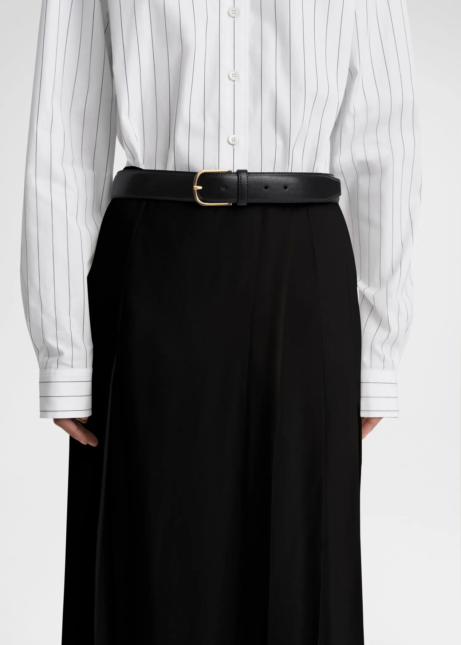 Pleated wrap skirt black