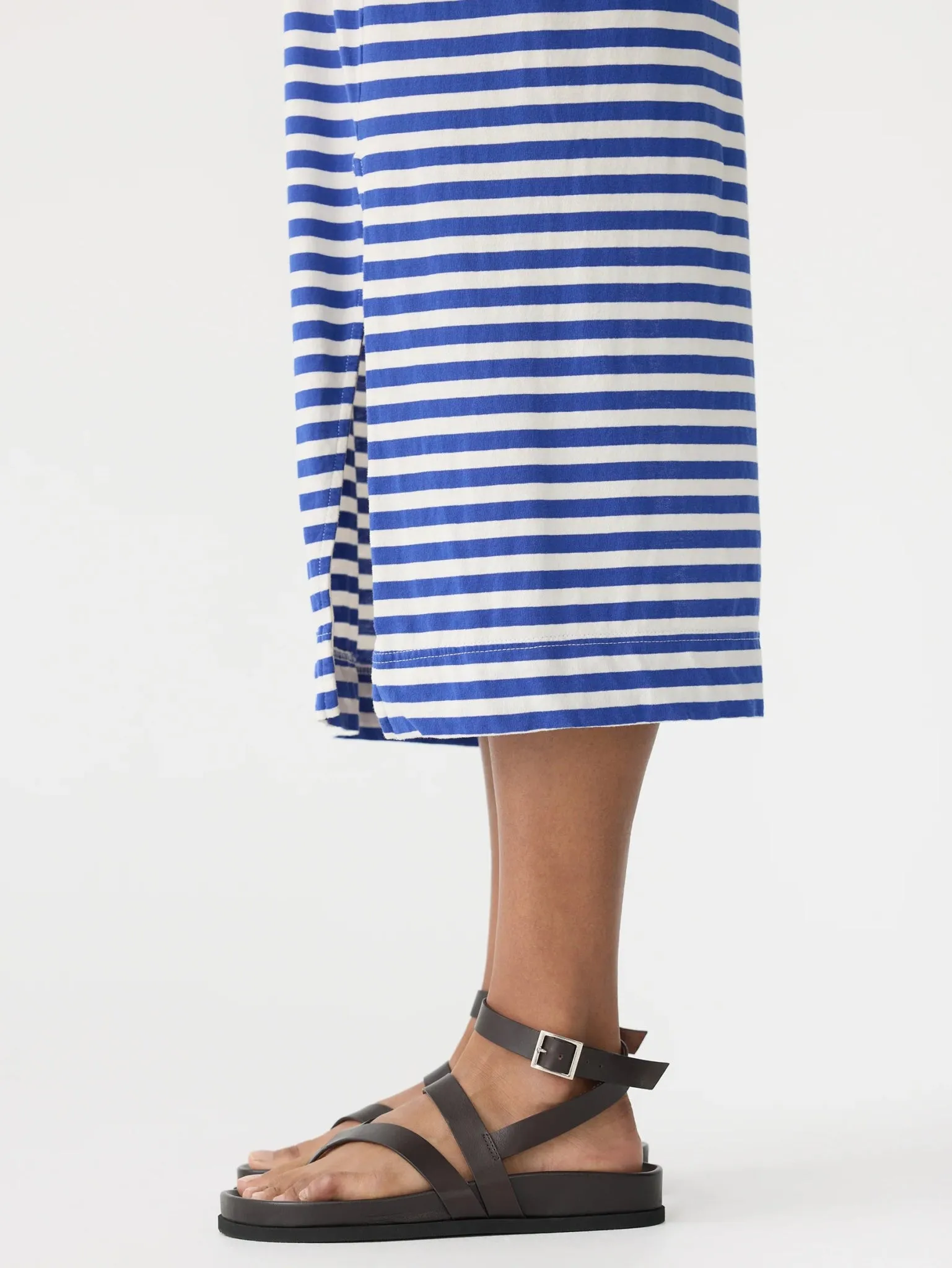 Stripe v neck jsy slip dress | Nat/Cobalt